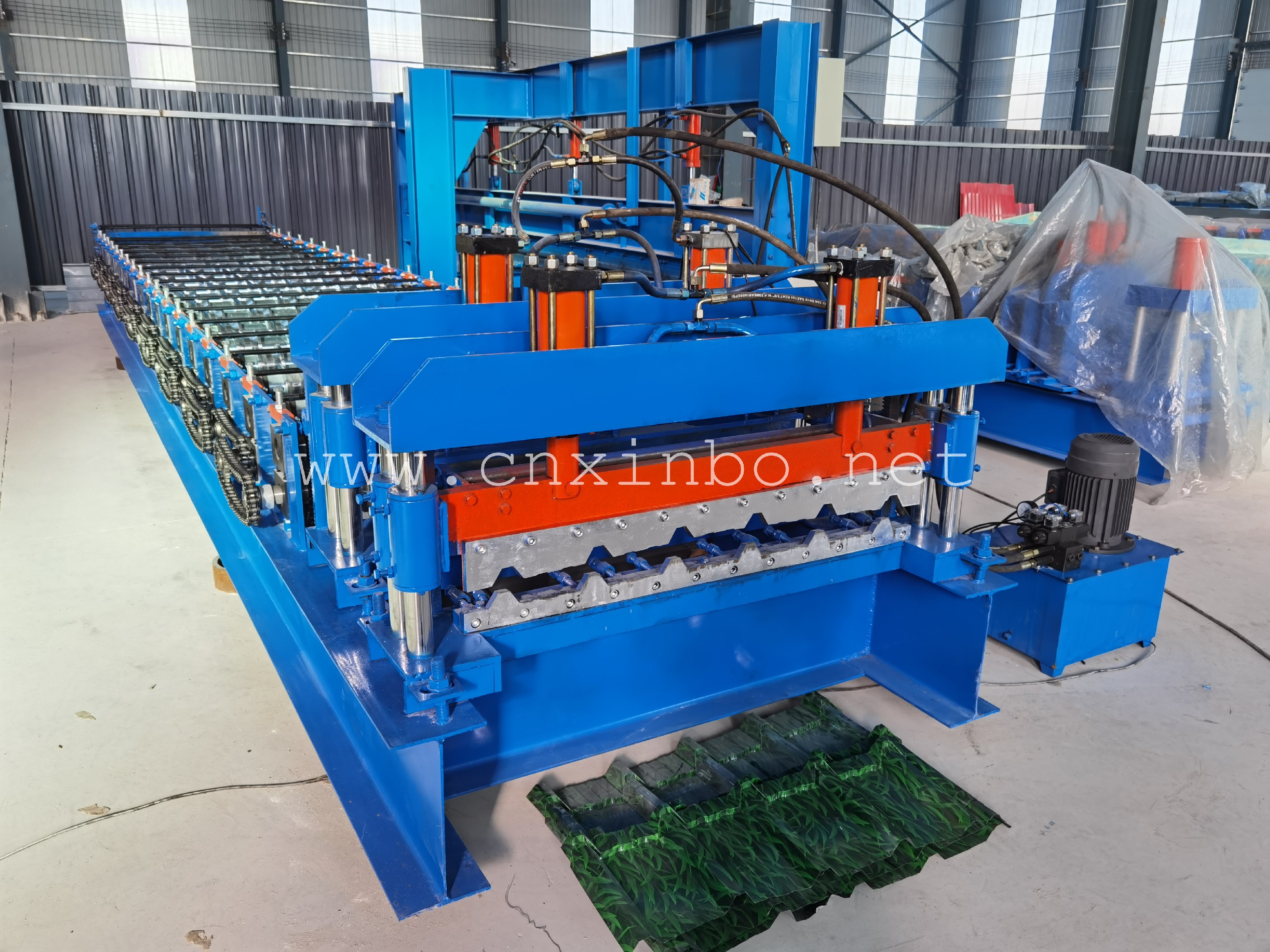 GLAZED TILE ROLL FORMING MACHINE